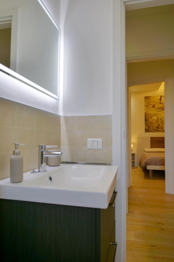 Como Lake Crispi 7 Apartment ภายนอก รูปภาพ